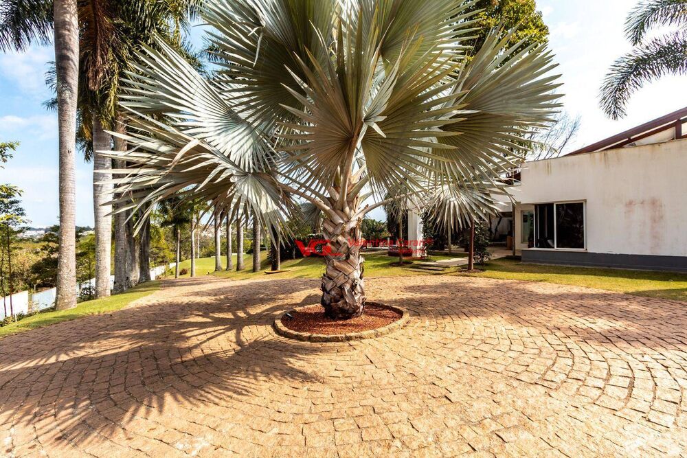 Chácara à venda com 6 quartos, 750m² - Foto 3
