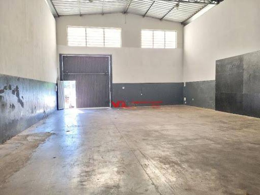 Loja-Salão, 220 m² - Foto 1