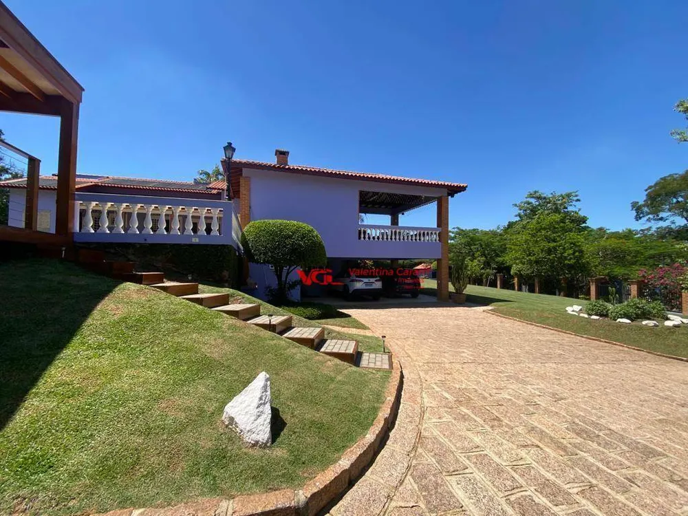 Chácara, 4 quartos, 2500 m² - Foto 1