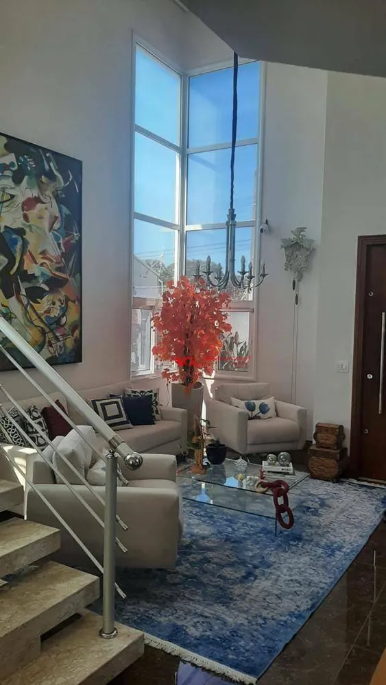 Sobrado, 3 quartos, 252 m² - Foto 1