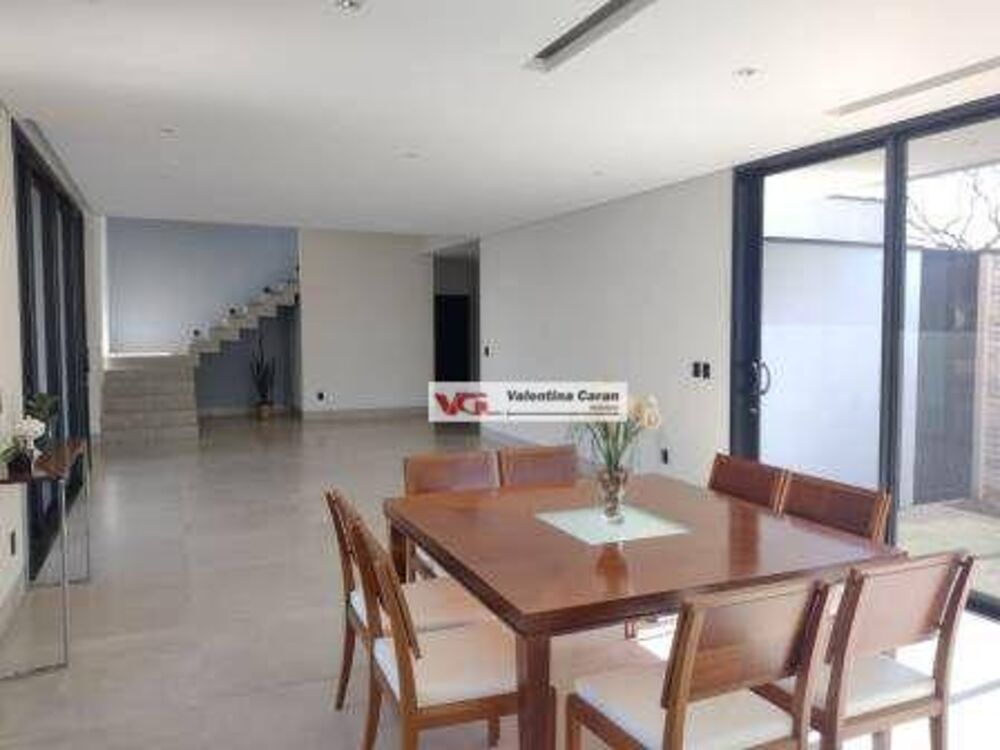 Sobrado, 3 quartos, 467 m² - Foto 1