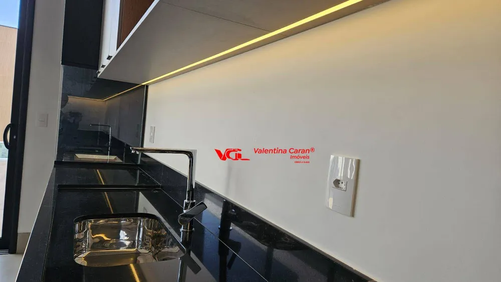 Casa, 3 quartos, 192 m² - Foto 2
