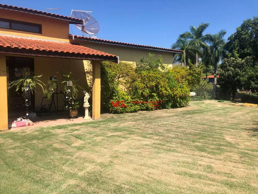 Chácara, 4 quartos, 1285 m² - Foto 1