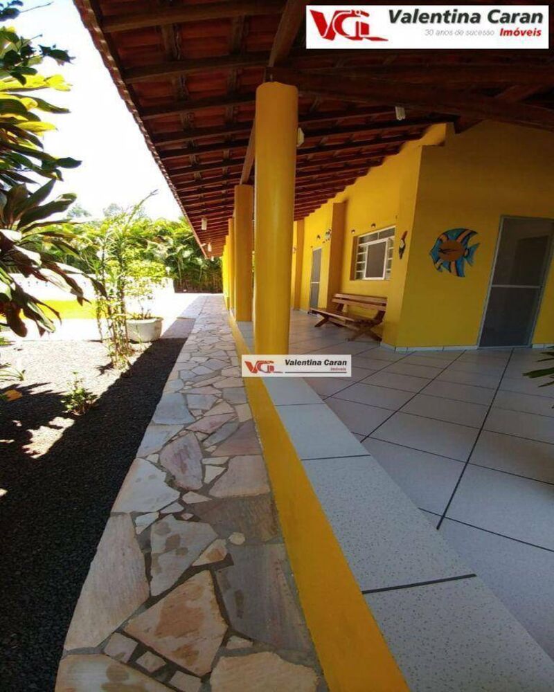 Chácara, 3 quartos, 10000 m² - Foto 1
