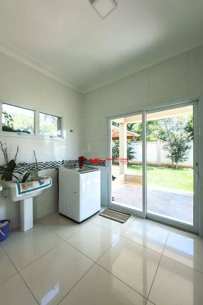 Chácara, 4 quartos, 2800 m² - Foto 1