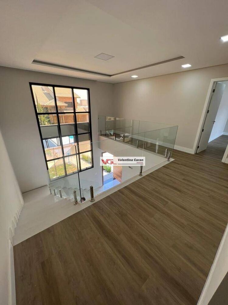 Sobrado, 3 quartos, 329 m² - Foto 1