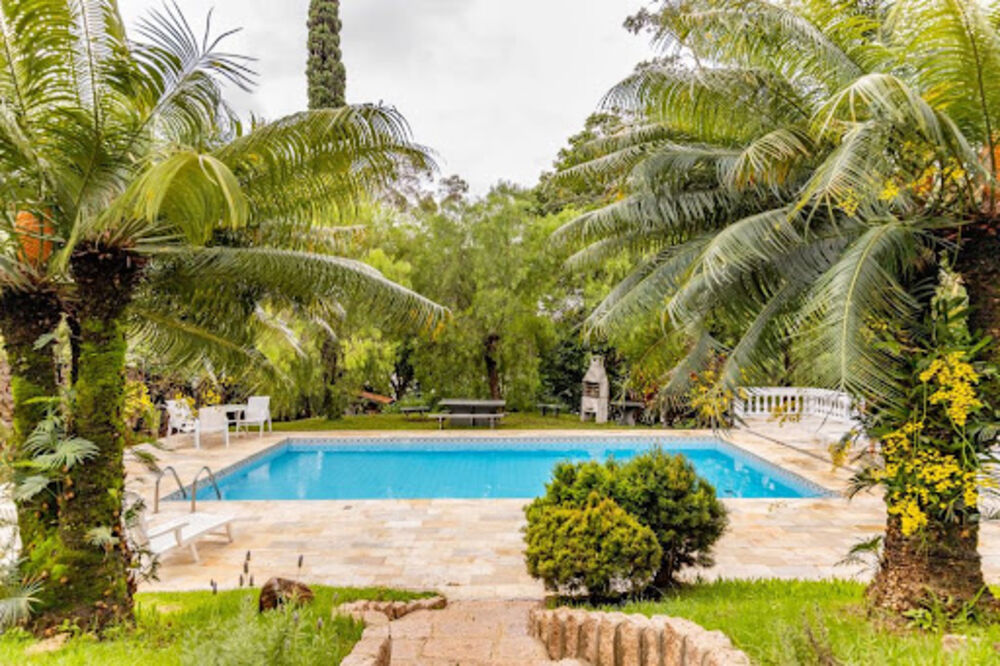 Chácara, 4 quartos, 2500 m² - Foto 1