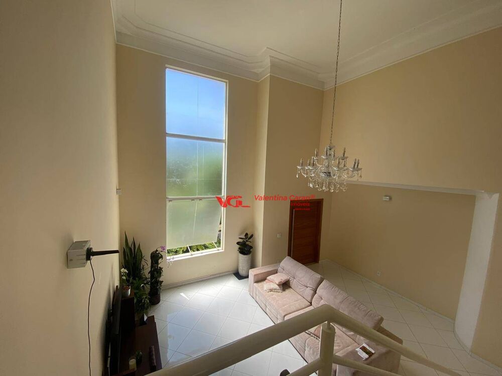 Sobrado, 3 quartos, 320 m² - Foto 1