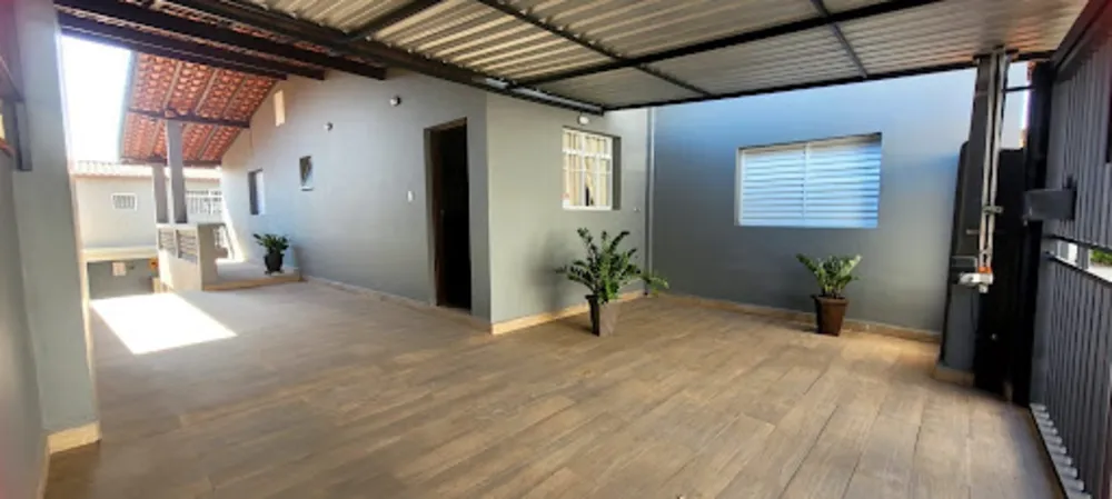 Casa, 3 quartos, 243 m² - Foto 2