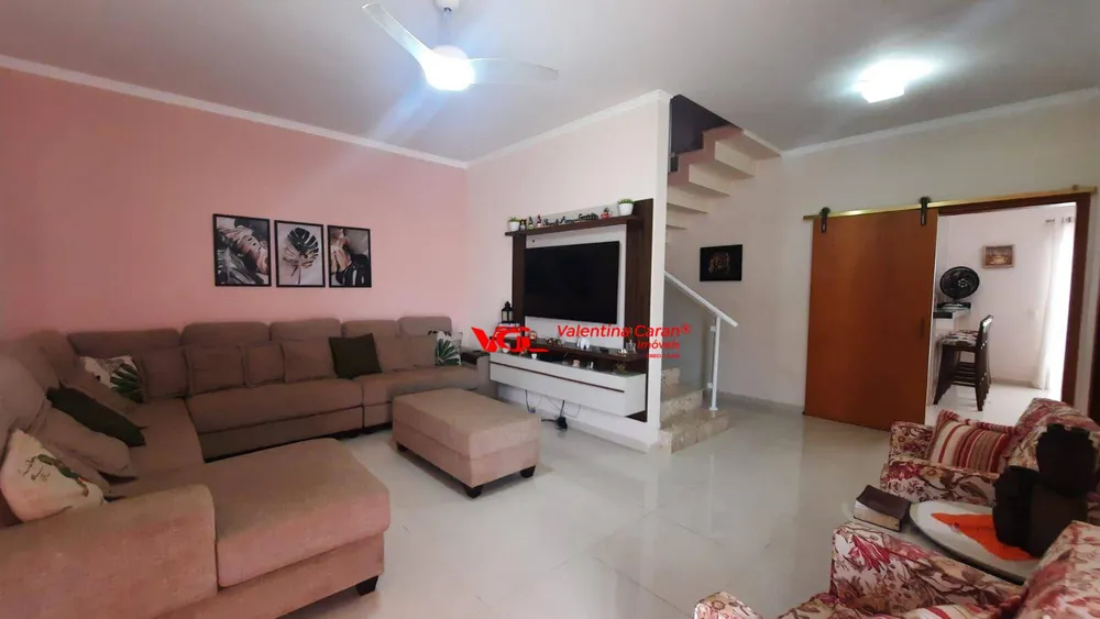 Casa, 3 quartos, 298 m² - Foto 1