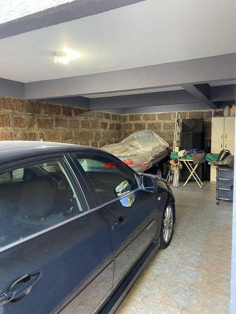 Casa à venda com 3 quartos, 175m² - Foto 1