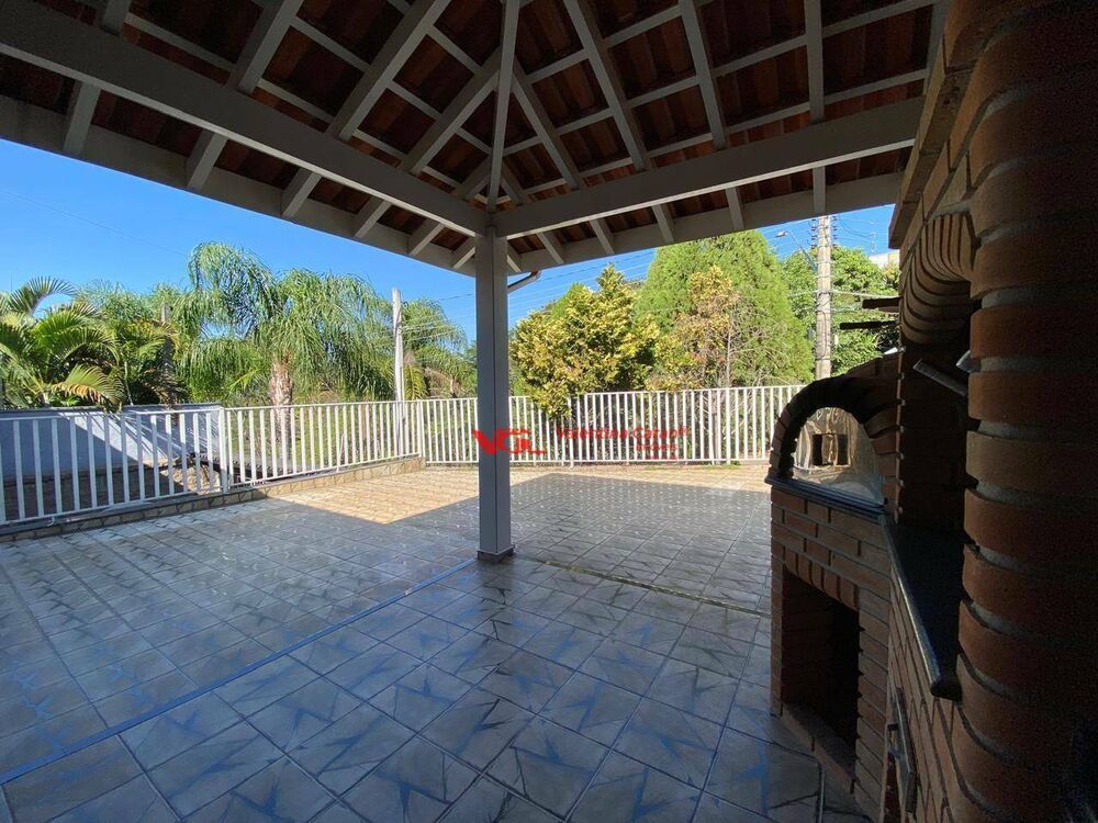 Casa à venda com 3 quartos, 175m² - Foto 4
