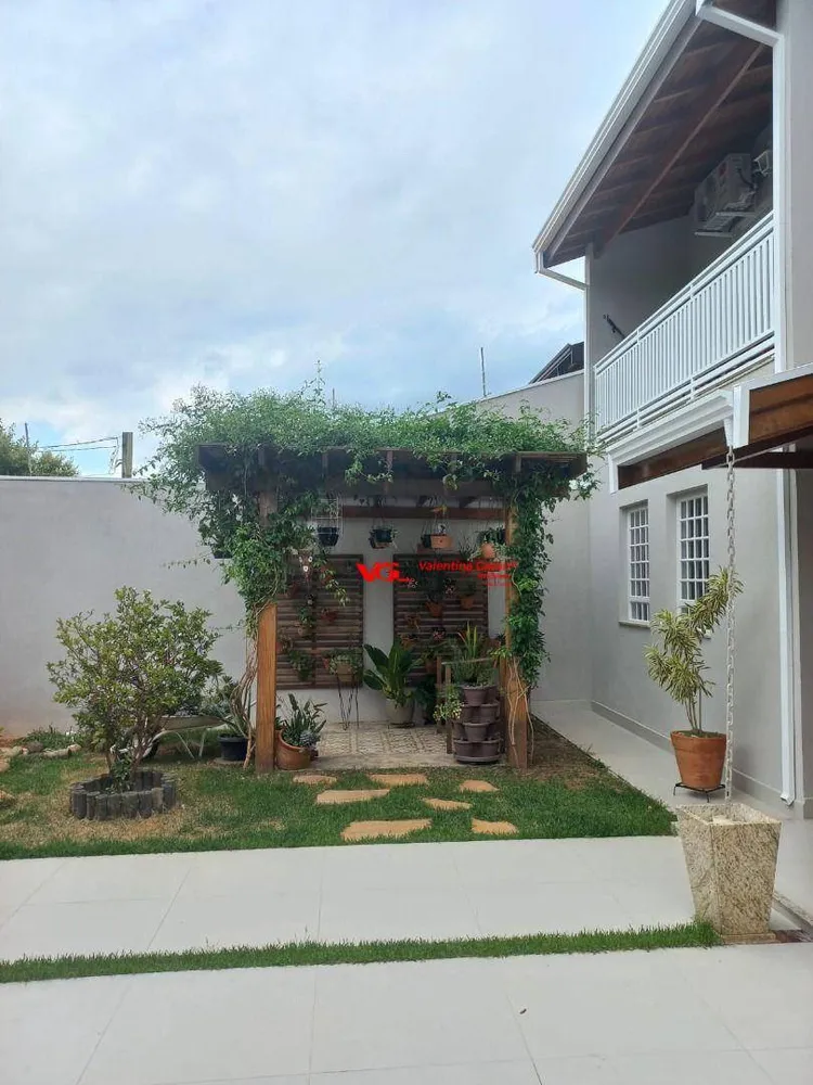 Sobrado, 3 quartos, 261 m² - Foto 2