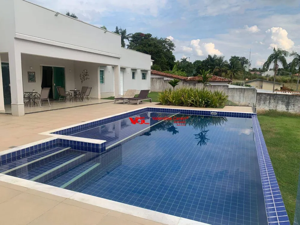 Chácara, 4 quartos, 2650 m² - Foto 1