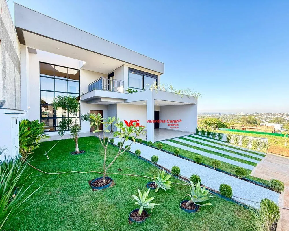 Sobrado, 3 quartos, 311 m² - Foto 1