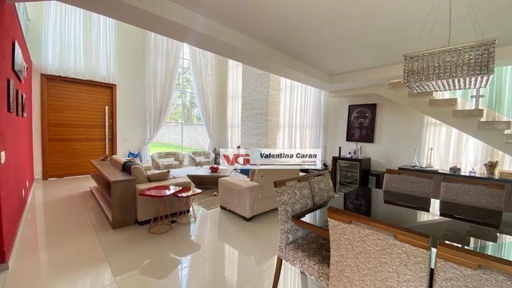 Chácara, 5 quartos, 3000 m² - Foto 1
