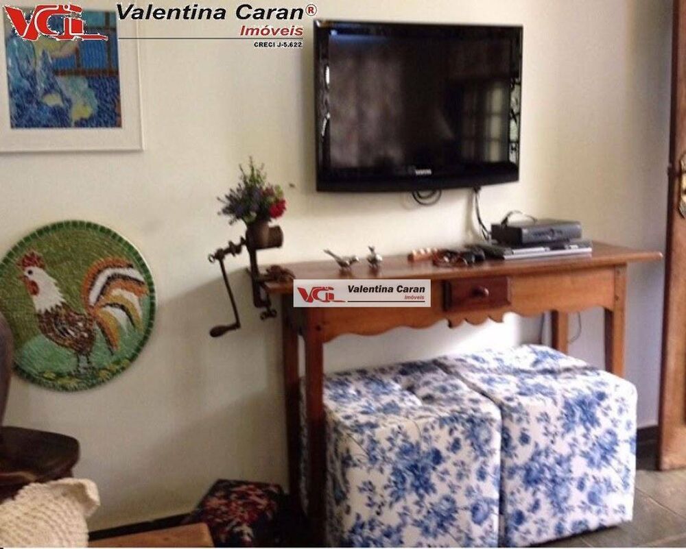 Chácara à venda com 3 quartos, 250m² - Foto 1