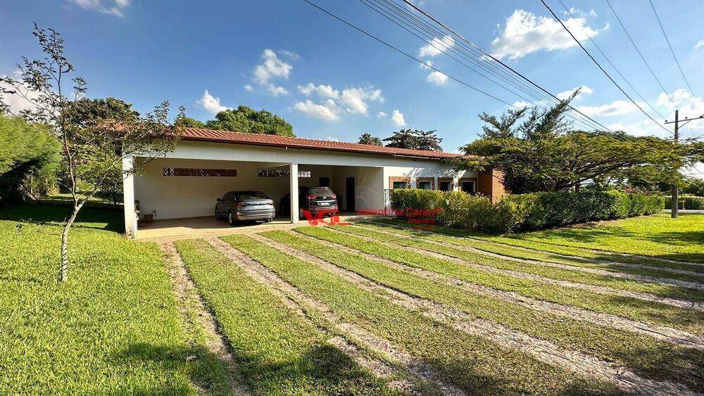 Chácara à venda com 4 quartos, 478m² - Foto 1
