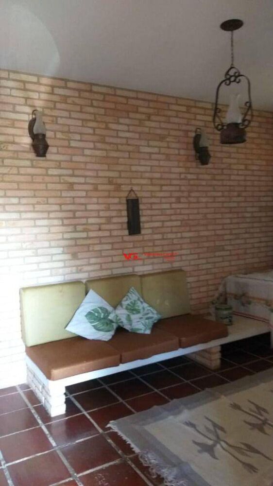 Chácara à venda com 2 quartos, 72m² - Foto 3