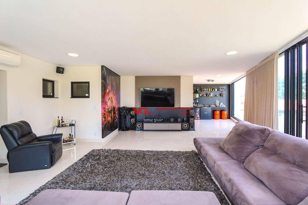 Chácara, 5 quartos, 2200 m² - Foto 4