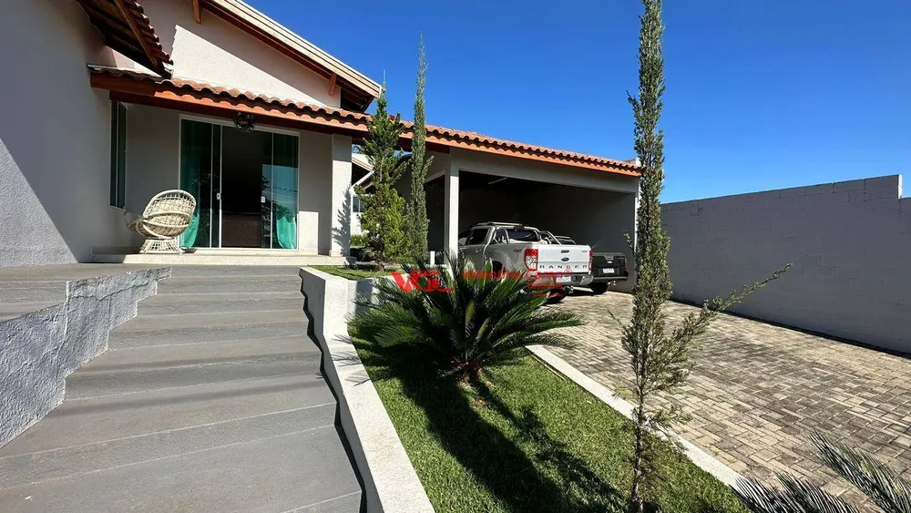 Chácara, 3 quartos, 1000 m² - Foto 1