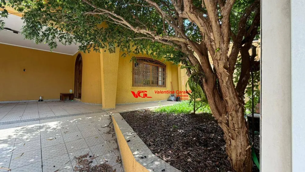 Casa, 3 quartos, 199 m² - Foto 2