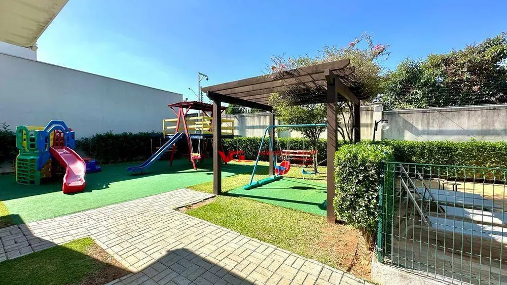 Sobrado, 4 quartos, 377 m² - Foto 1