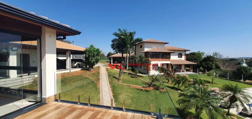 Chácara à venda com 4 quartos, 1500m² - Foto 1