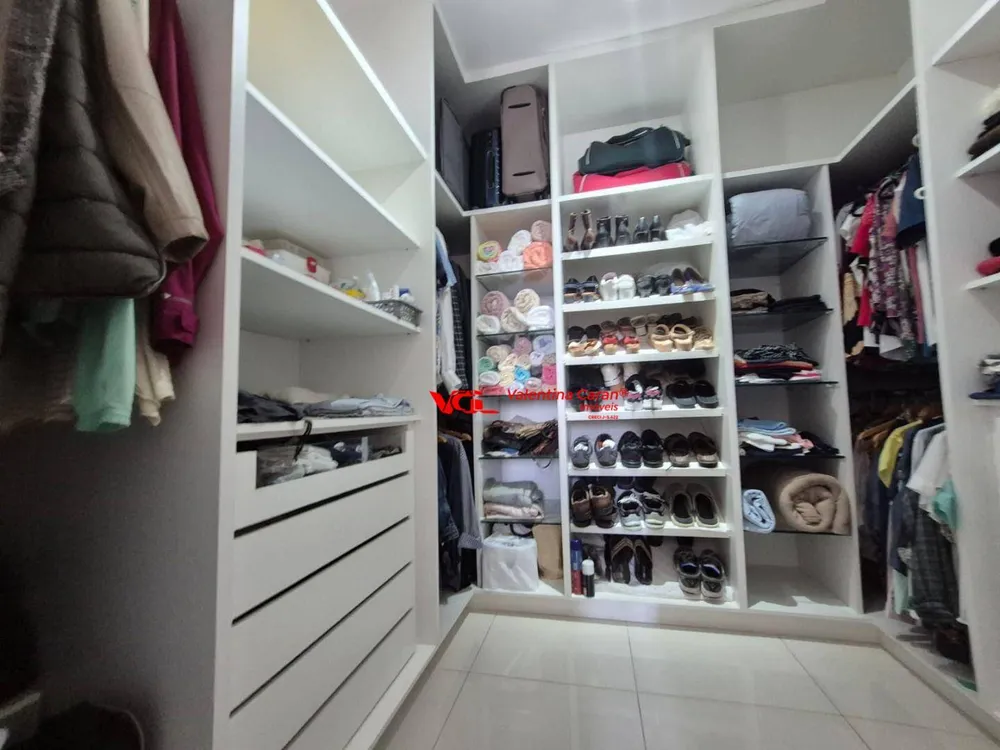 Apartamento, 3 quartos, 187 m² - Foto 2
