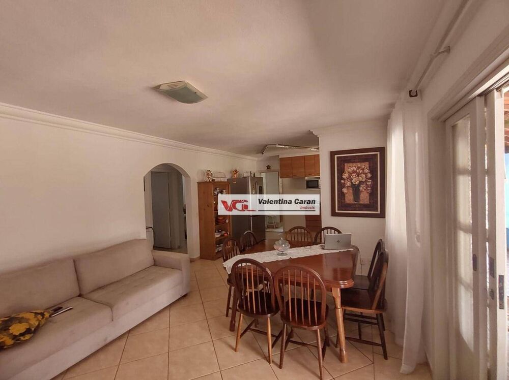 Chácara, 3 quartos, 1220 m² - Foto 1