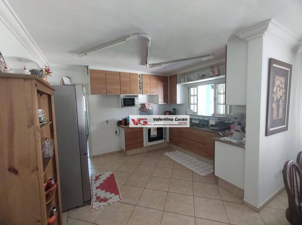 Chácara, 3 quartos, 1220 m² - Foto 2