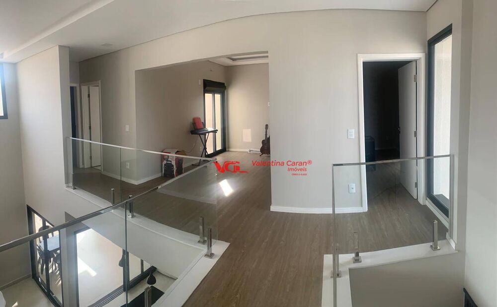 Sobrado à venda com 3 quartos, 250m² - Foto 2