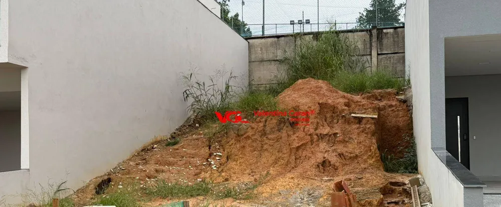 Loteamento e Condomínio, 200 m² - Foto 1