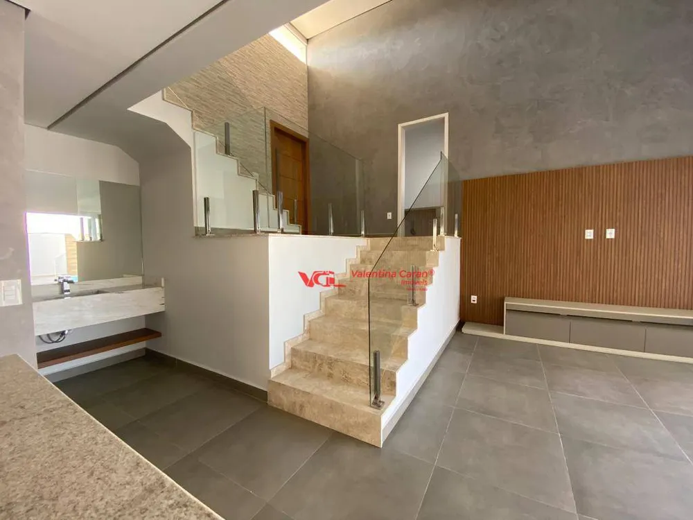 Sobrado, 3 quartos, 221 m² - Foto 2