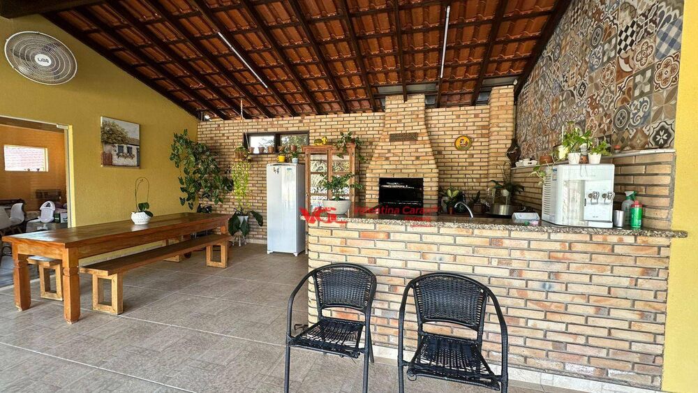 Chácara à venda com 6 quartos, 290m² - Foto 8