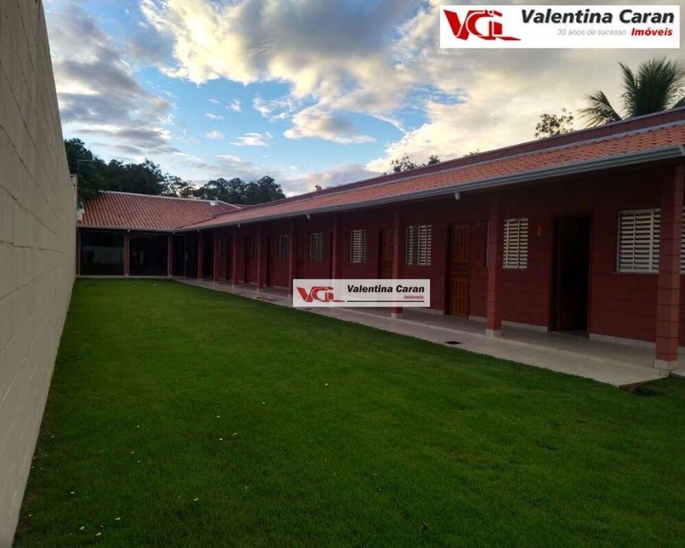 Chácara, 9 quartos, 1000 m² - Foto 1