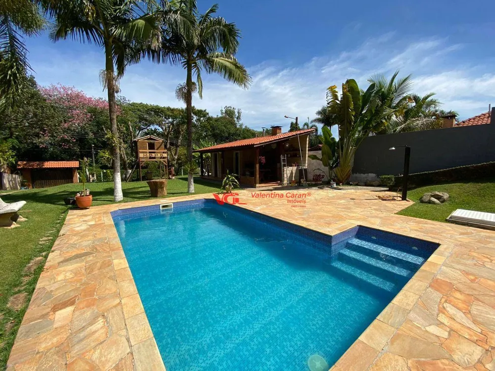 Chácara, 3 quartos, 1066 m² - Foto 1