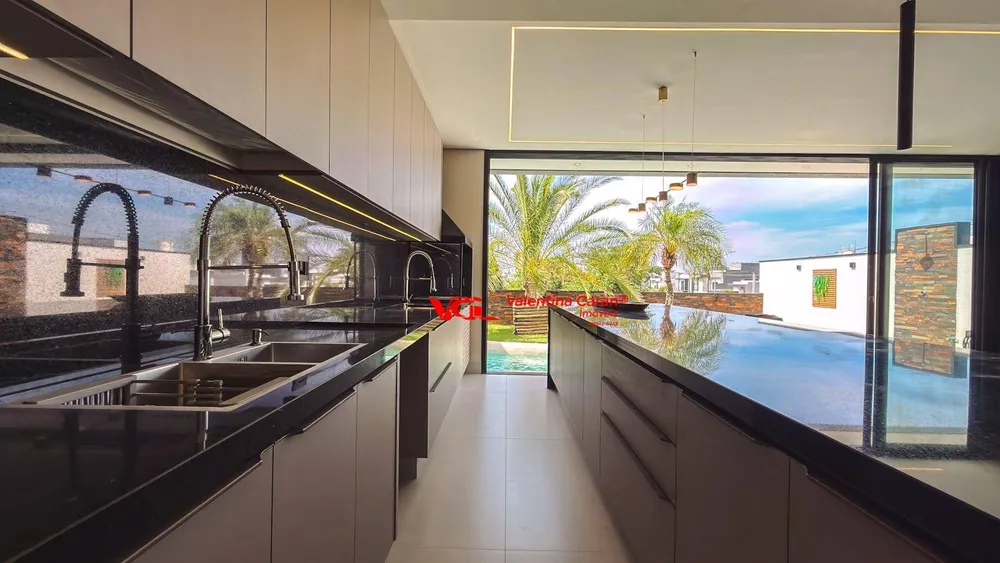 Sobrado, 4 quartos, 256 m² - Foto 13