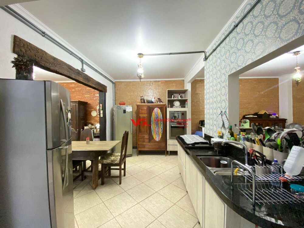 Sobrado à venda com 4 quartos, 297m² - Foto 9