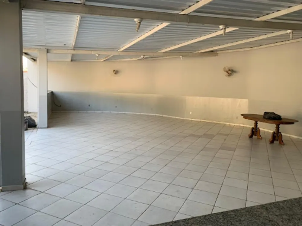 Chácara, 3 quartos, 1050 m² - Foto 4
