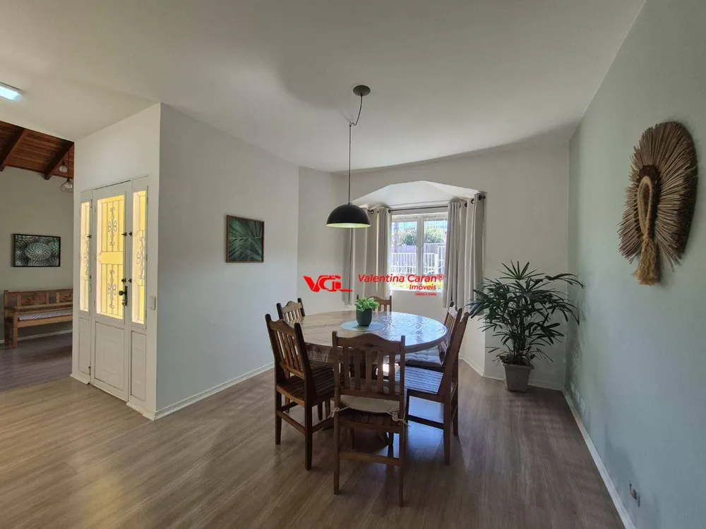 Chácara, 5 quartos, 1500 m² - Foto 1