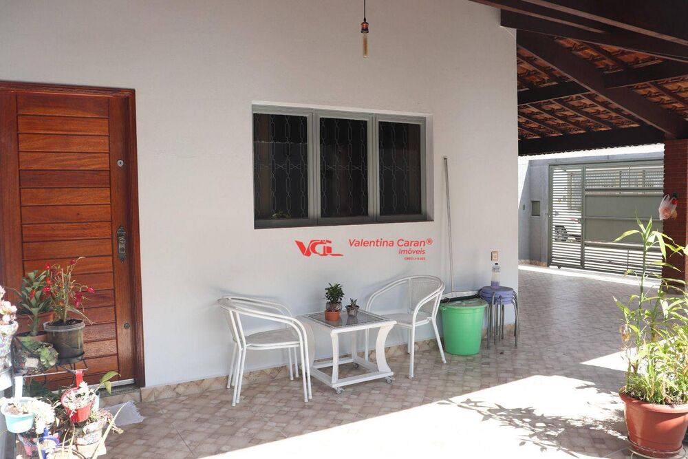 Casa à venda com 2 quartos, 164m² - Foto 3