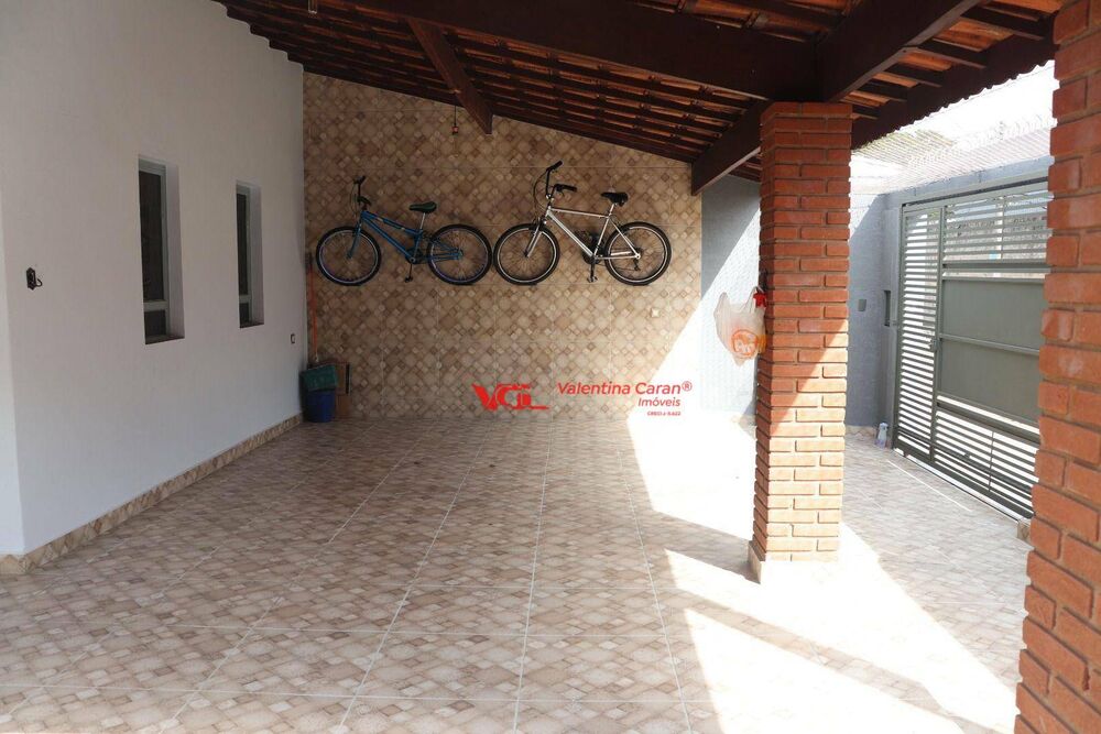 Casa à venda com 2 quartos, 164m² - Foto 2