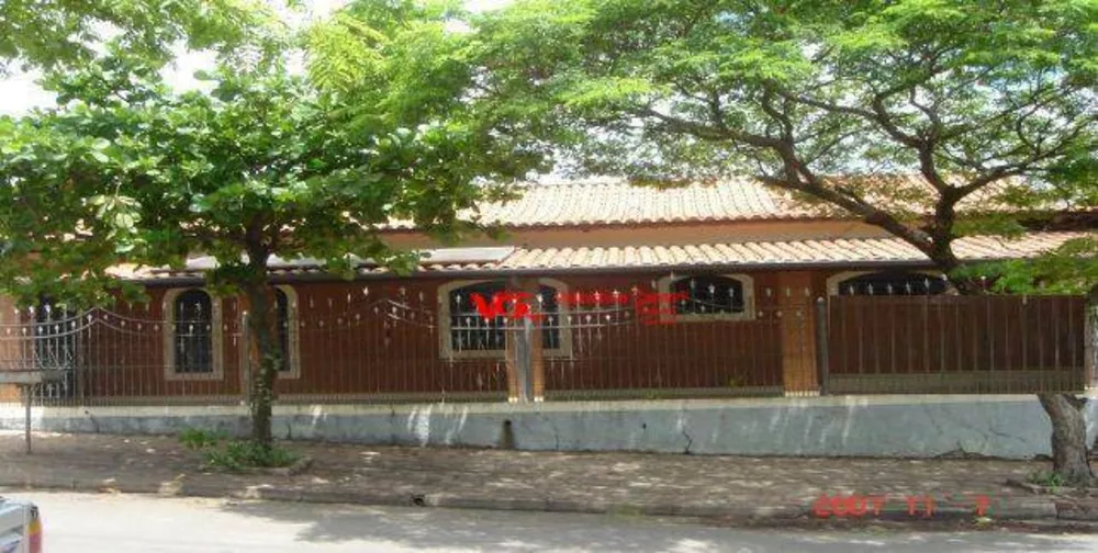 Casa, 5 quartos, 271 m² - Foto 2