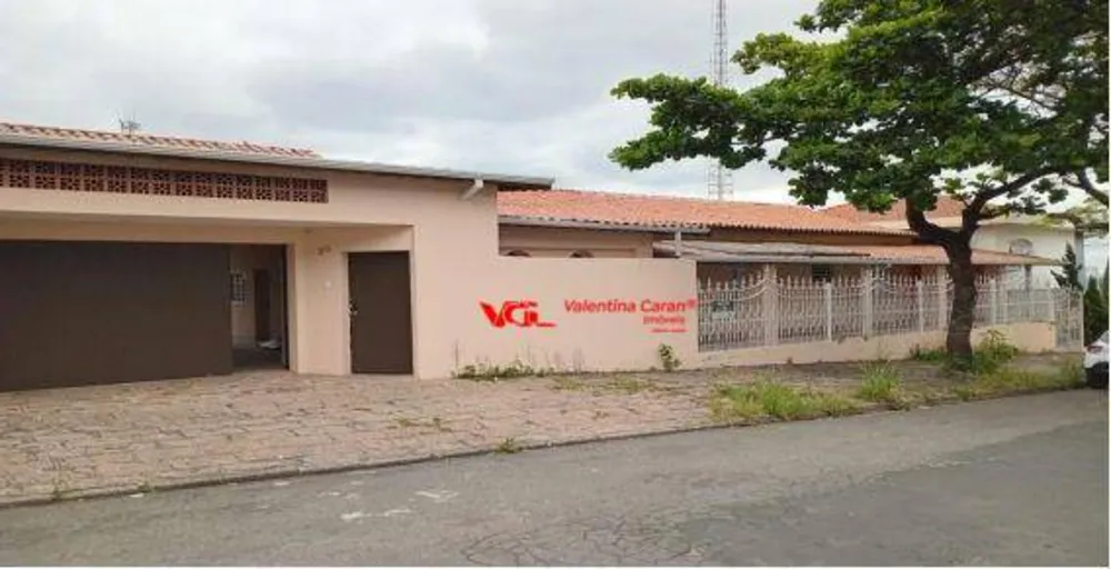 Casa, 5 quartos, 271 m² - Foto 1