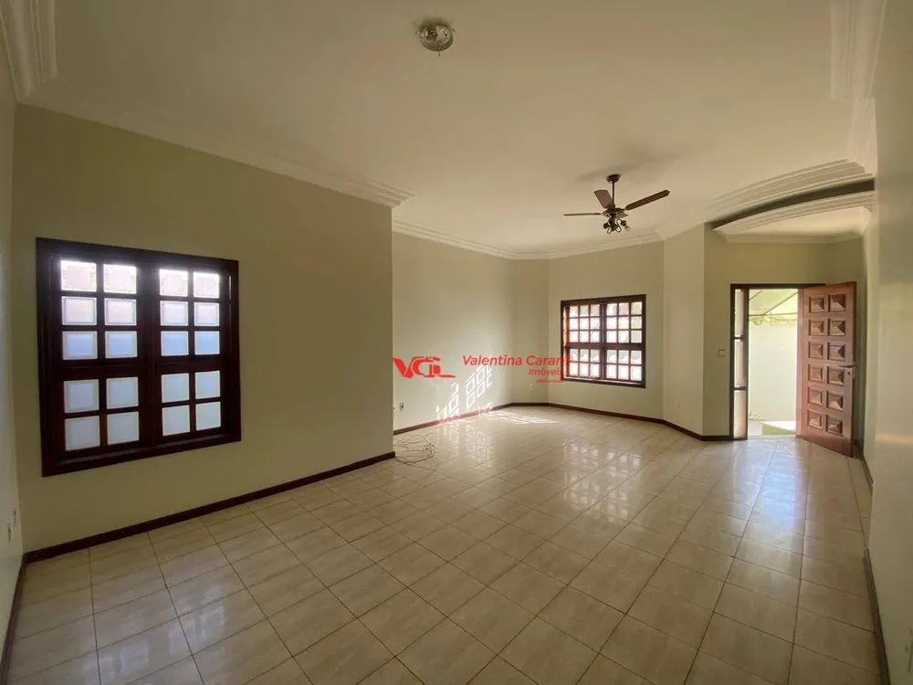 Casa, 4 quartos, 207 m² - Foto 3