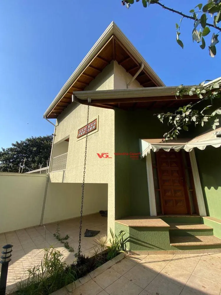 Casa, 4 quartos, 207 m² - Foto 1
