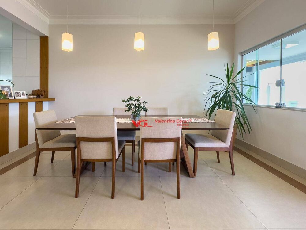 Casa, 3 quartos, 225 m² - Foto 4