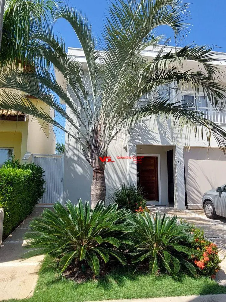 Sobrado, 3 quartos, 291 m² - Foto 1