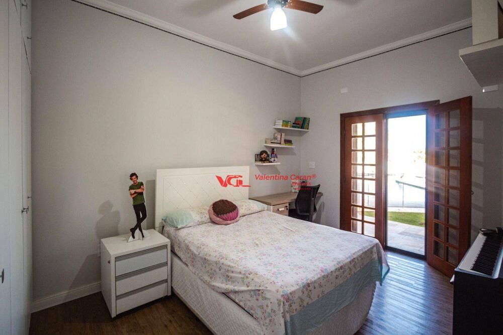 Chácara à venda com 6 quartos, 730m² - Foto 9